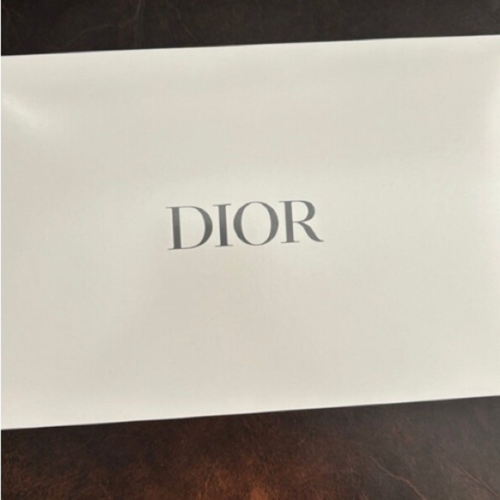 DIOR Beauty NIB Raffia Rattan Clutch - Picture 7 of 7